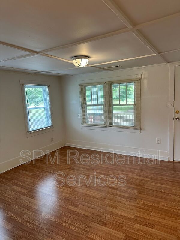 2 BEDROOMS IN HAMPSTEAD WITH OFFICE, MINUTES FROM SURF CITY, TOPSAIL BEACH, JACKSONVILLE AND WILMINGTON property image