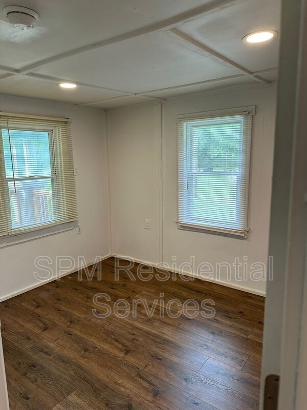 2 BEDROOMS IN HAMPSTEAD WITH OFFICE, MINUTES FROM SURF CITY, TOPSAIL BEACH, JACKSONVILLE AND WILMINGTON property image