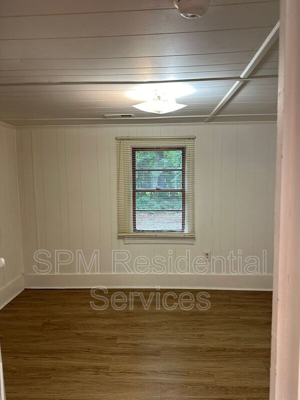 2 BEDROOMS IN HAMPSTEAD WITH OFFICE, MINUTES FROM SURF CITY, TOPSAIL BEACH, JACKSONVILLE AND WILMINGTON property image
