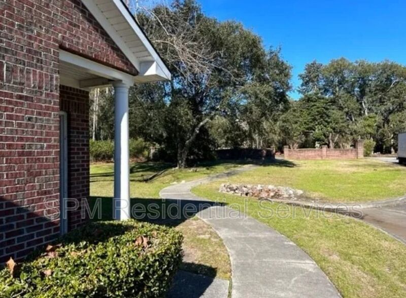 Lake Avenue Patio Homes property image
