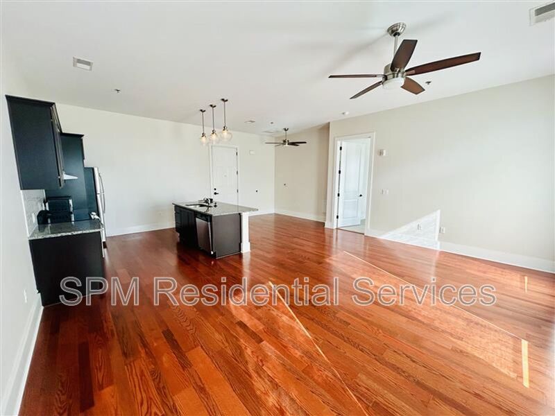 Riverlights, 1 Bedroom, Pool/Gym property image