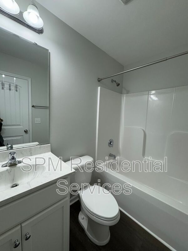 Beautiful two-story house, Easy access to I140, Near Phoenix Park property image