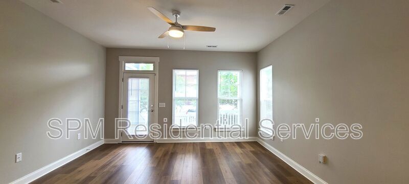 Near Historic Downtown, Charleston-style duplex property image