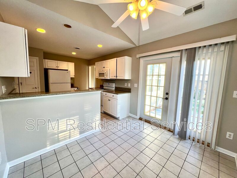 3 bedroom 2 bath home in Carriage Hills - Midtown Wilmington property image