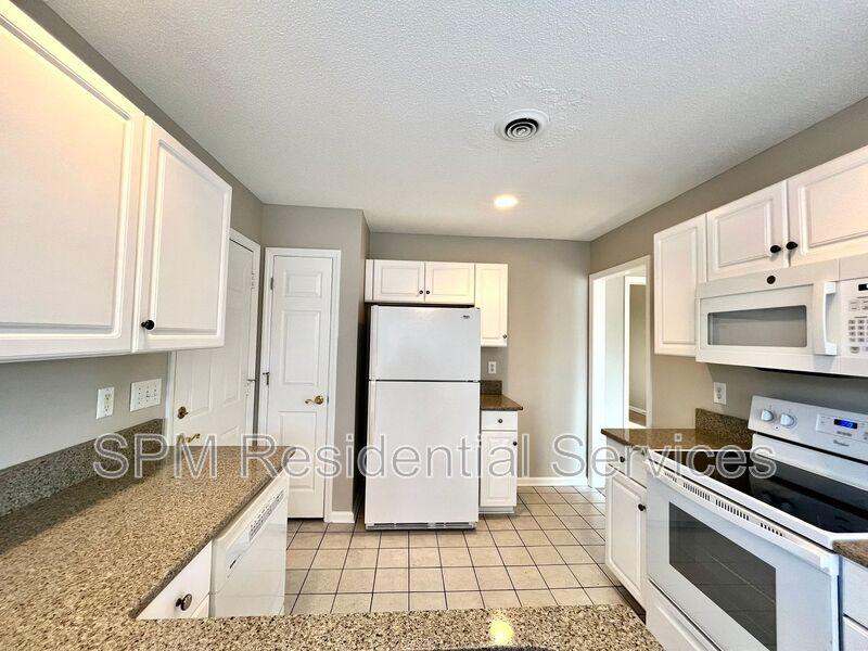 3 bedroom 2 bath home in Carriage Hills - Midtown Wilmington property image