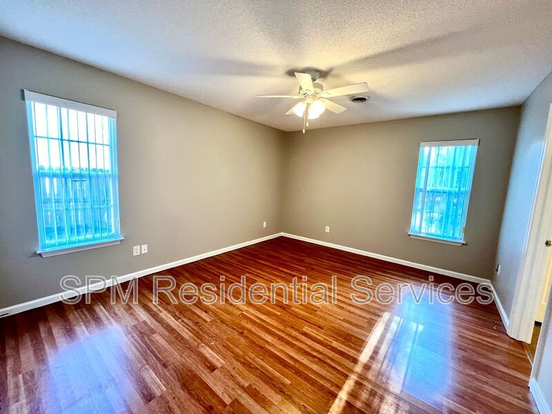 3 bedroom 2 bath home in Carriage Hills - Midtown Wilmington property image