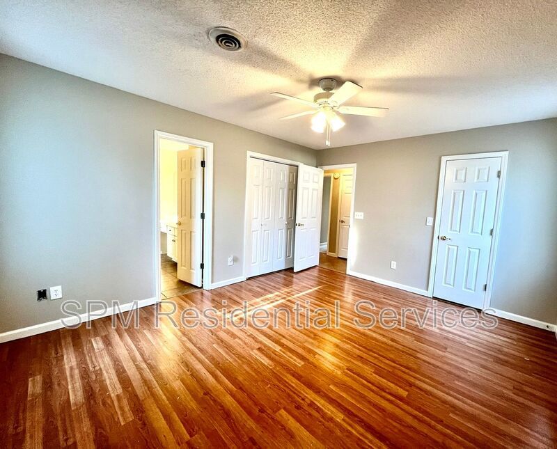 3 bedroom 2 bath home in Carriage Hills - Midtown Wilmington property image