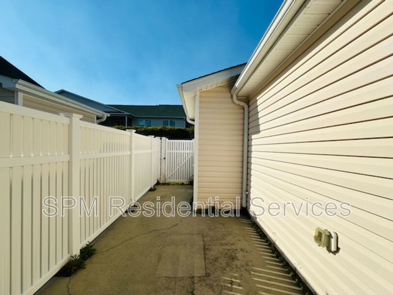 Water, sewer, trash, and lawn care are included! property image