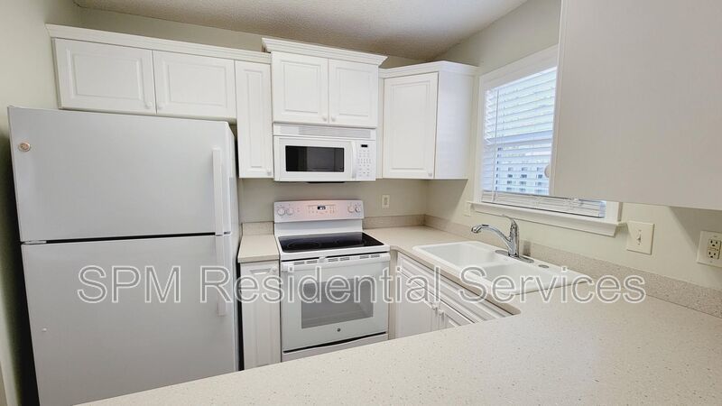Spacious 3 Bedroom just minutes to Carolina/Kure Beaches and Downtown! property image