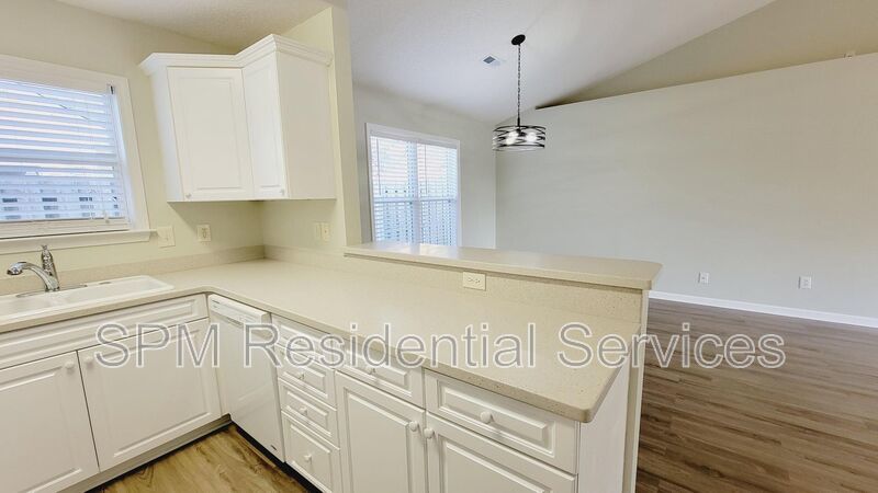 Spacious 3 Bedroom just minutes to Carolina/Kure Beaches and Downtown! property image