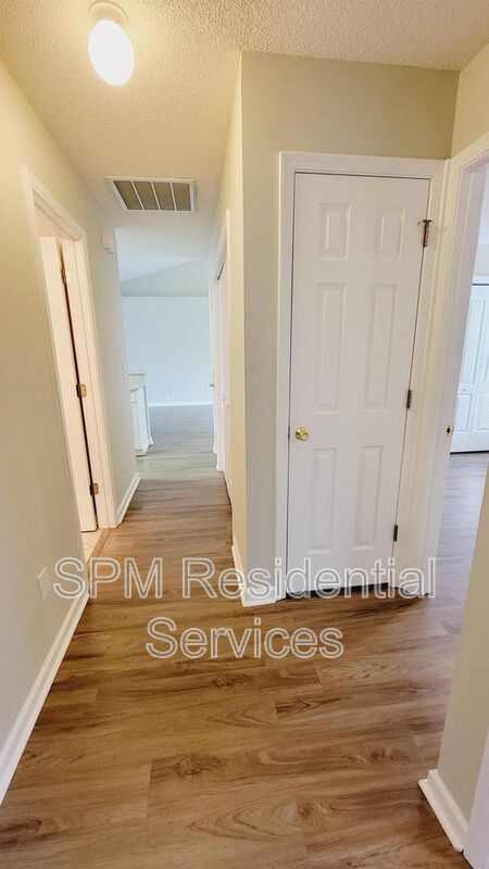 Spacious 3 Bedroom just minutes to Carolina/Kure Beaches and Downtown! property image