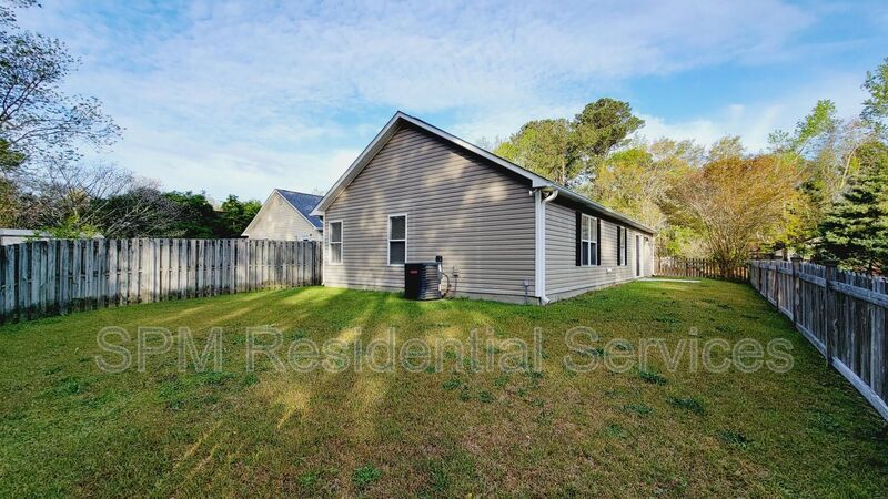 Spacious 3 Bedroom just minutes to Carolina/Kure Beaches and Downtown! property image