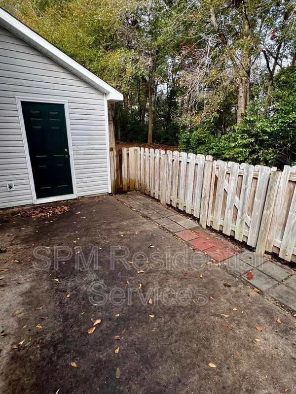 3 Bedroom home for rent - pet friendly property image