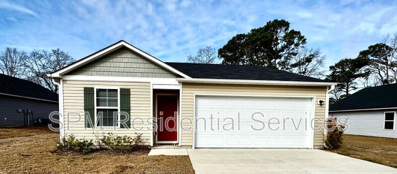 **NO APPLICATION FEES! ** Close to Oak Island, great yard. property image
