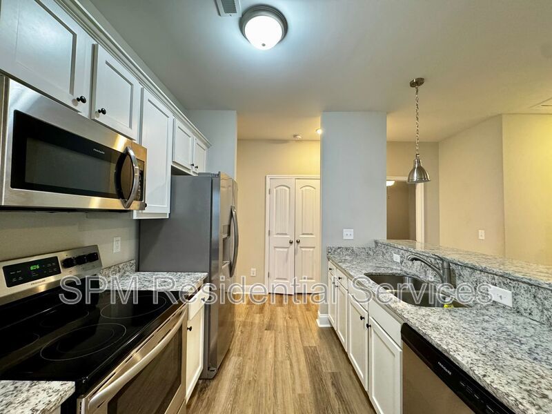 Three Bedroom with Bonus Room! property image