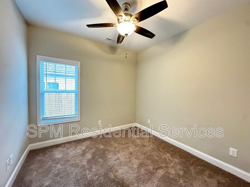 Three Bedroom with Bonus Room! property image