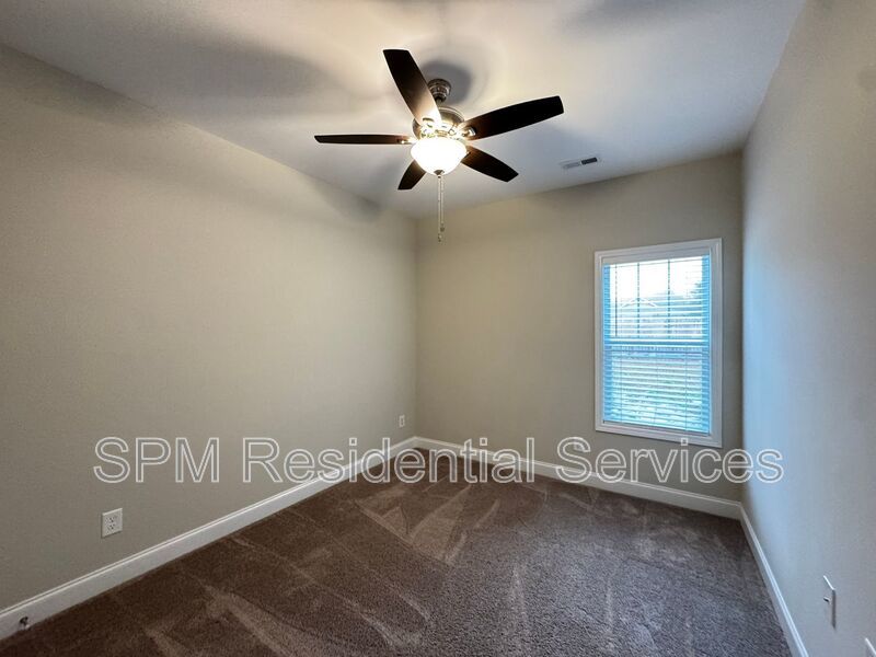 Three Bedroom with Bonus Room! property image