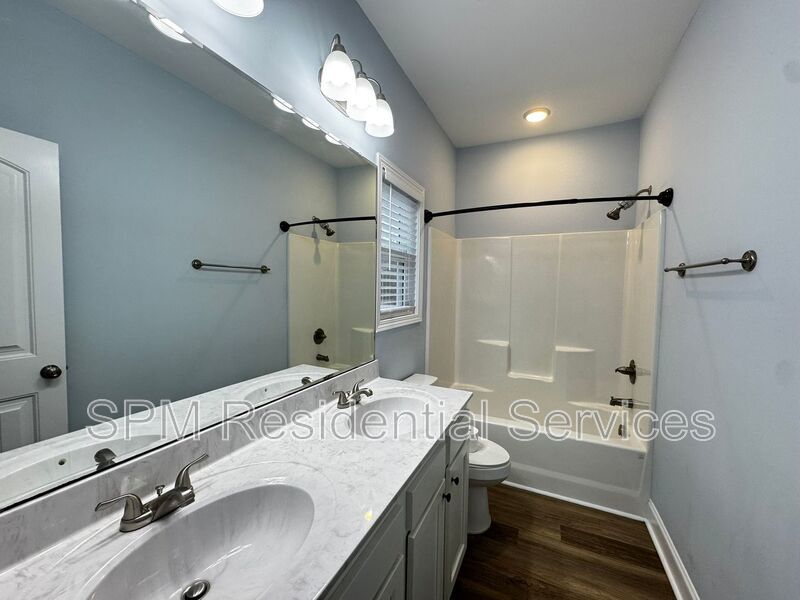 Three Bedroom with Bonus Room! property image