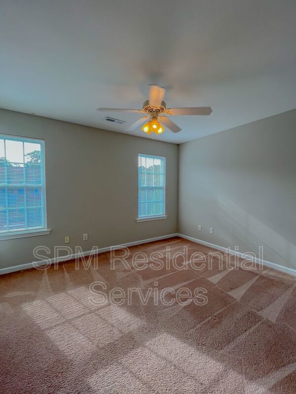 501 Shortfin Dr property image
