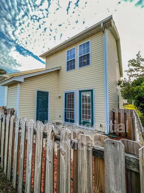501 Shortfin Dr property image
