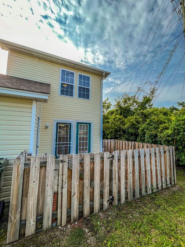 501 Shortfin Dr property image