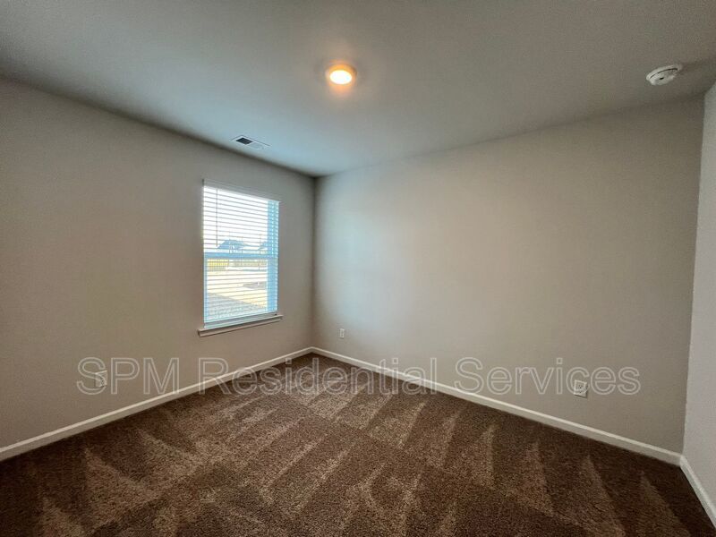 Open Concept Floorplan, Great Amenities! property image