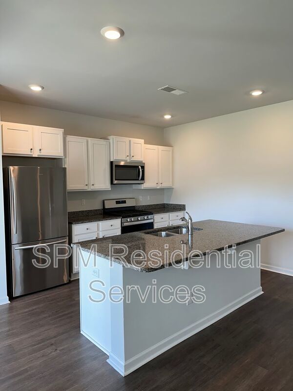 3 Bedroom in Quiet neighborhood in Porter's Walk property image