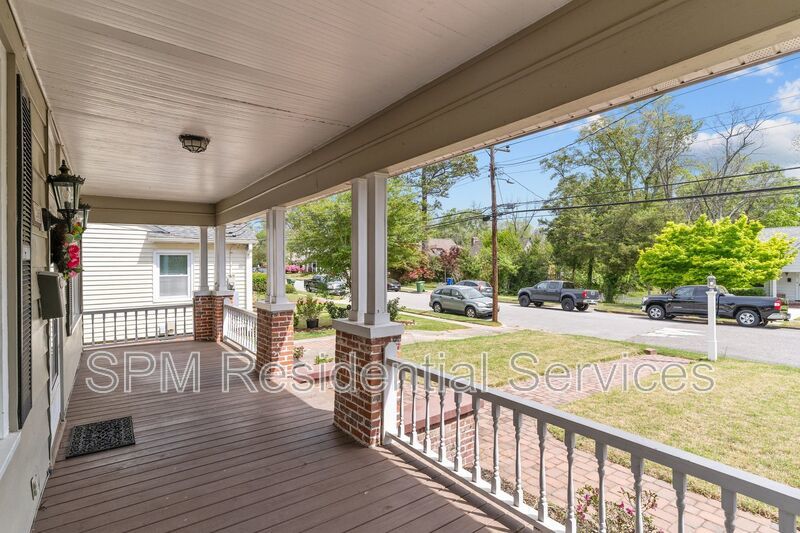 Beautiful Historic Bungalow! property image