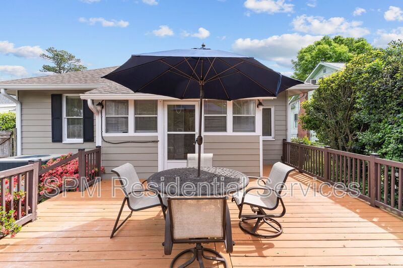 Beautiful Historic Bungalow! property image
