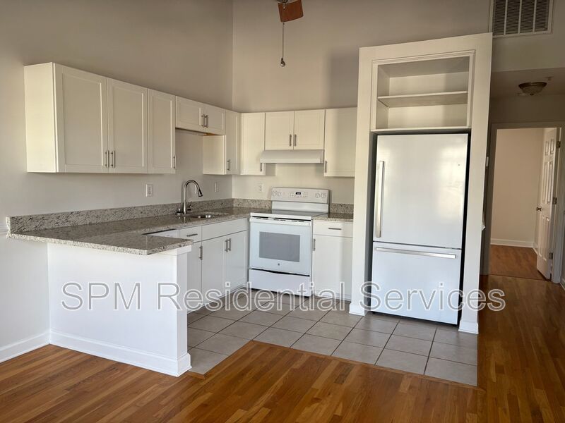 3rd Floor, Across from CFCC, Walk to Riverwalk, Downtown property image