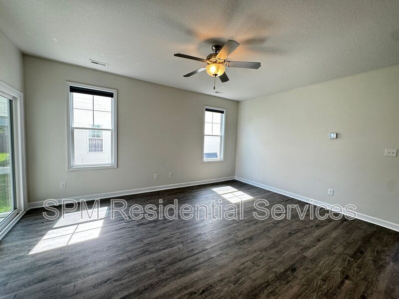 3 Bedroom Townhome in Holly Ridge, close to Beaches, Wilmington and Jacksonville property image