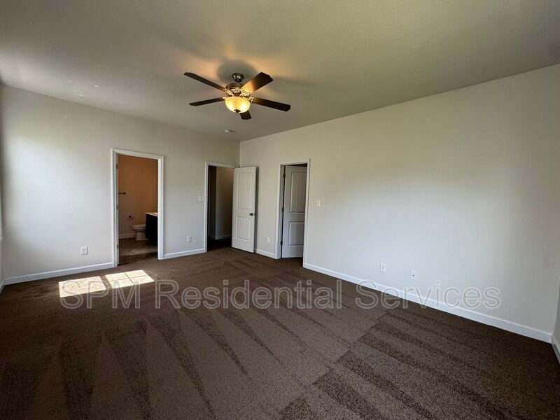 3 Bedroom Townhome in Holly Ridge, close to Beaches, Wilmington and Jacksonville property image
