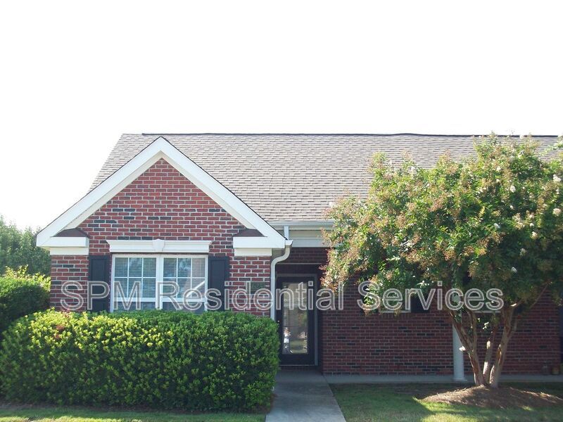 Merestone Townhouse 2 bedroom / 2 bath Midtown in Wilmington NC 28412 property image