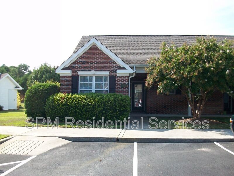 Merestone Townhouse 2 bedroom / 2 bath Midtown in Wilmington NC 28412 property image