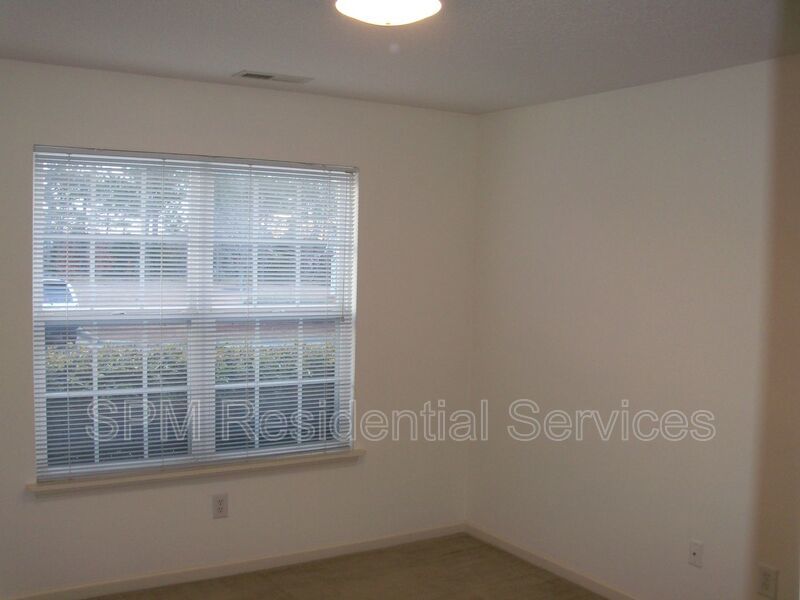 Merestone Townhouse 2 bedroom / 2 bath Midtown in Wilmington NC 28412 property image