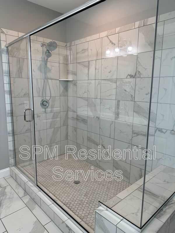 4 Bedroom 2 Story Beautiful Home with Community Pool property image