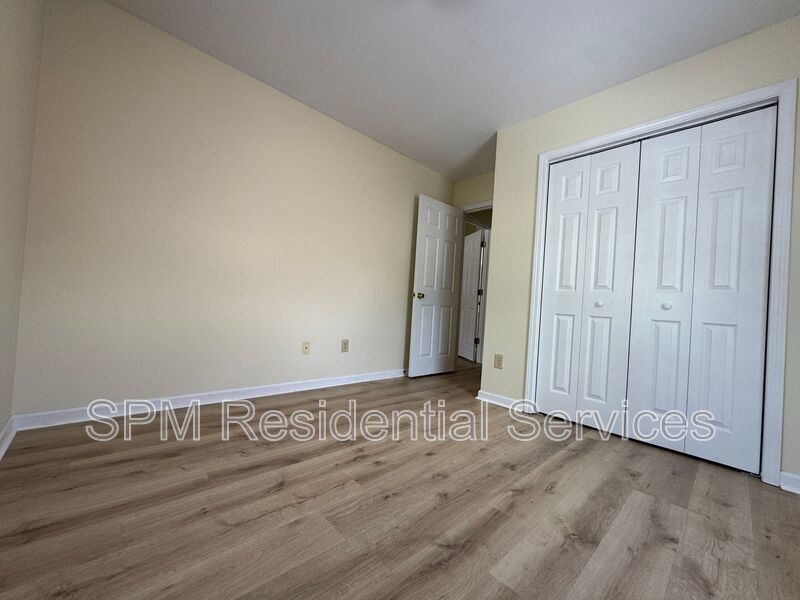 3 bedrooms close to UNCW!  Swimming Pool! property image