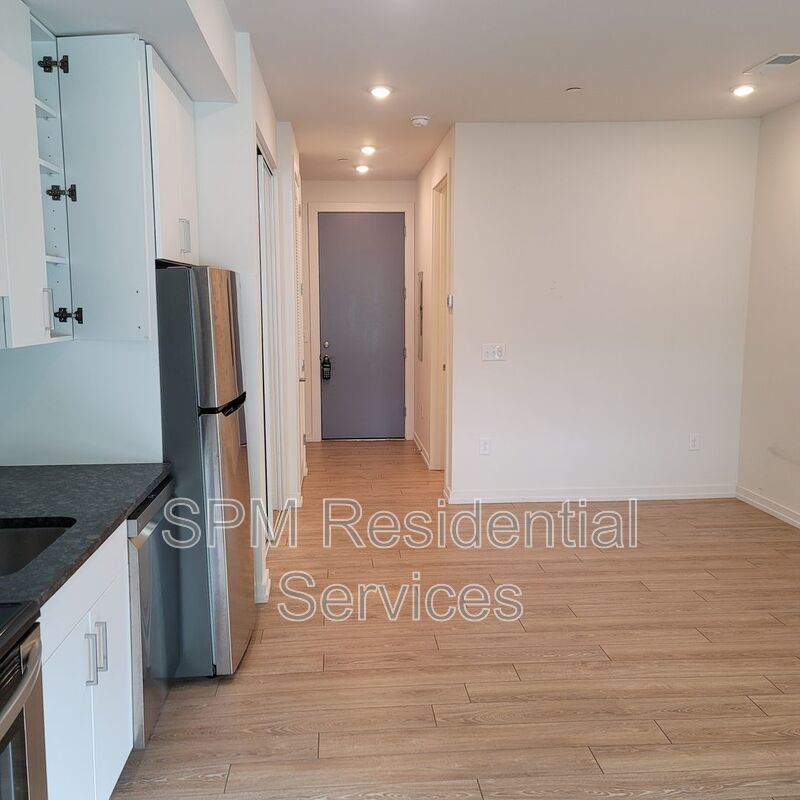 True Studio Downtown Wilmington, First Floor, Modern Design property image