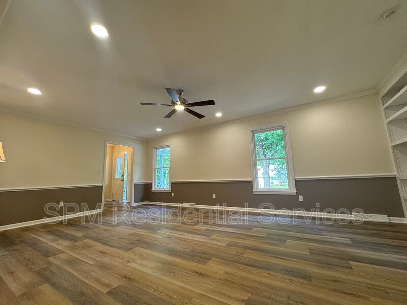 Bayshore Estates - Large Back Deck, Lawncare Included, Community Boat Ramp property image