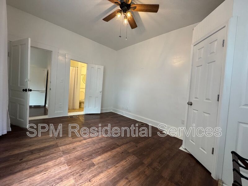 Historic Downtown Wilmington 1 Bed/1 Bath - Washer/Dryer Incl, Less Than 1 Mile from the Cape Fear Riverfront property image