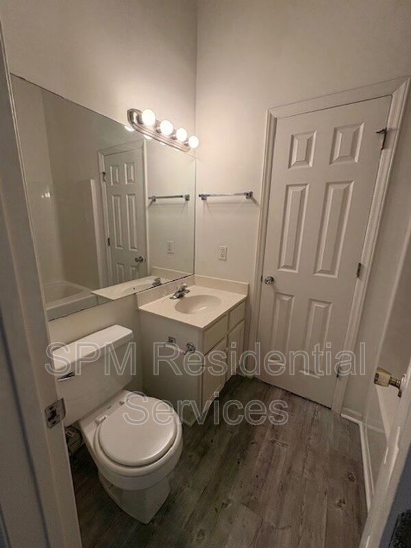 Mayfair at Hawthorne Apartments property image