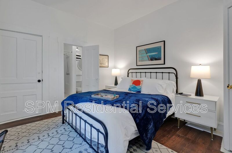 Historic Downtown Wilmington 1 Bed/1 Bath - Washer/Dryer Incl, Less Than 1 Mile from the Cape Fear Riverfront property image