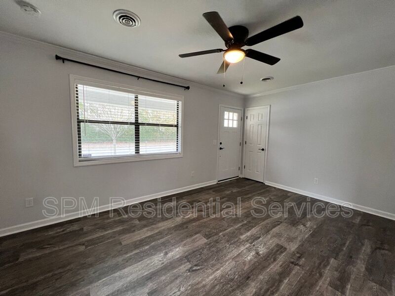 2 Bedroom Home on North End Downtown property image