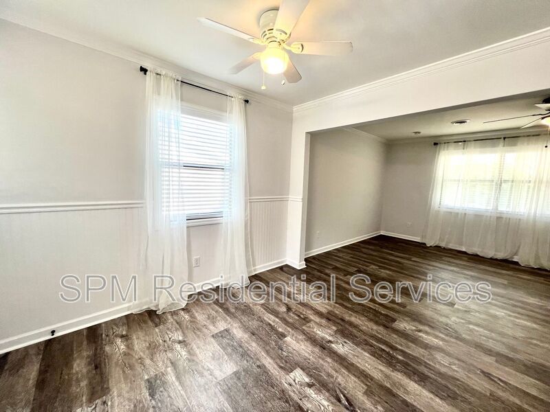 2 Bedroom Home on North End Downtown property image