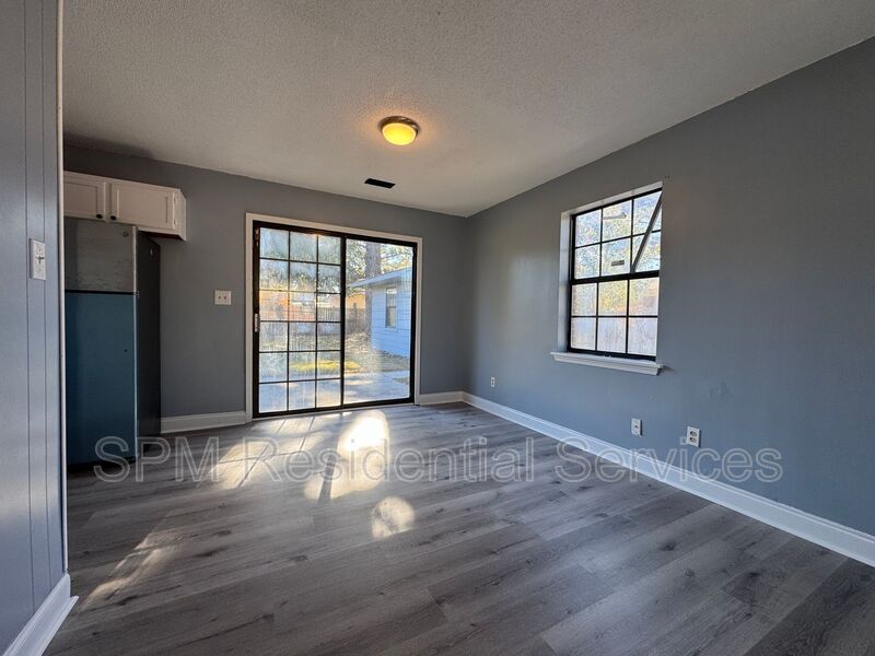 Castle Hayne - 3 Bed/1.5 Bath - Single Story Home, Large Fenced In Yard, Bonus Storage Shed property image