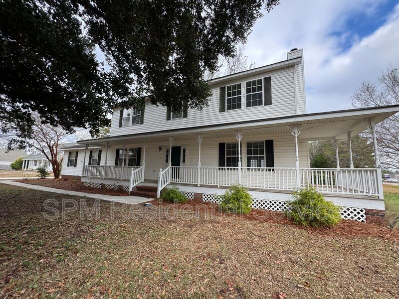 St. George - 4 Bed/2.5 Bath - Two Story Home, Wood Burning Fireplace, Two Car Garage property image