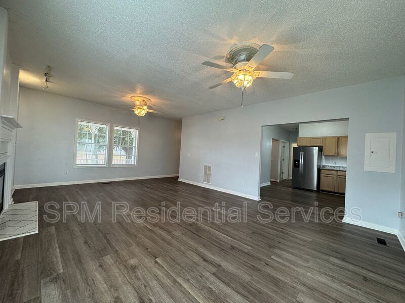 St. George - 4 Bed/2.5 Bath - Two Story Home, Wood Burning Fireplace, Two Car Garage property image