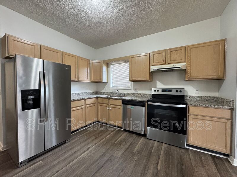 St. George - 4 Bed/2.5 Bath - Two Story Home, Wood Burning Fireplace, Two Car Garage property image