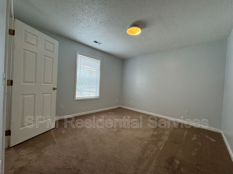 St. George - 4 Bed/2.5 Bath - Two Story Home, Wood Burning Fireplace, Two Car Garage property image