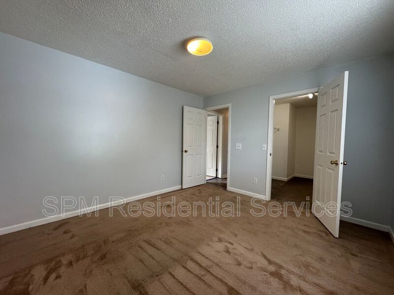 St. George - 4 Bed/2.5 Bath - Two Story Home, Wood Burning Fireplace, Two Car Garage property image